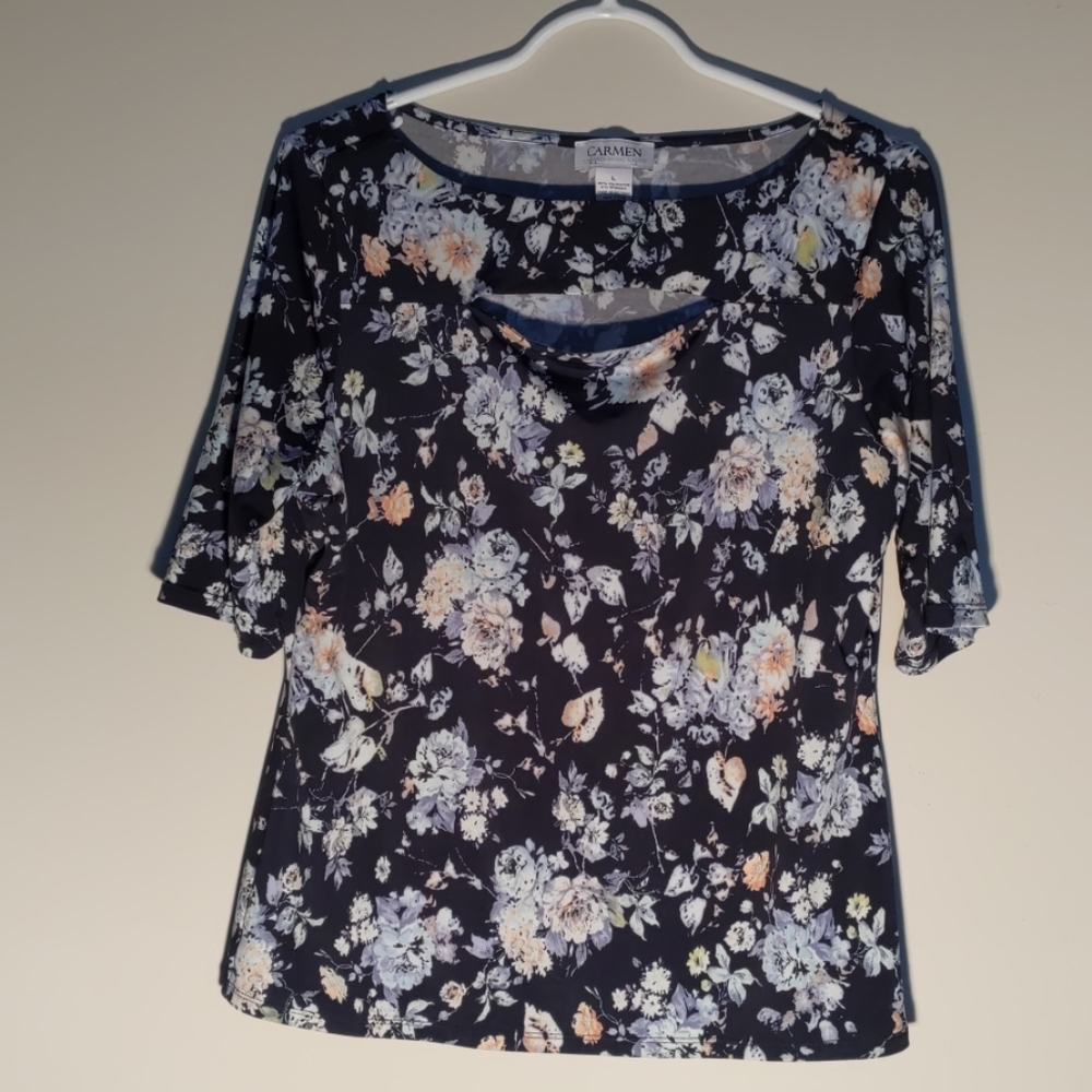 T-shirt with flower design